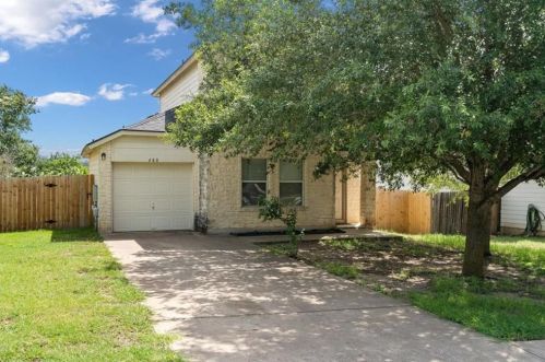 480 Sheep Trail Dr, Uhland TX  78640-5551 exterior