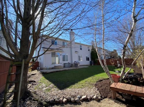 2119 Skylane Dr, Naperville, IL 60564-9477
