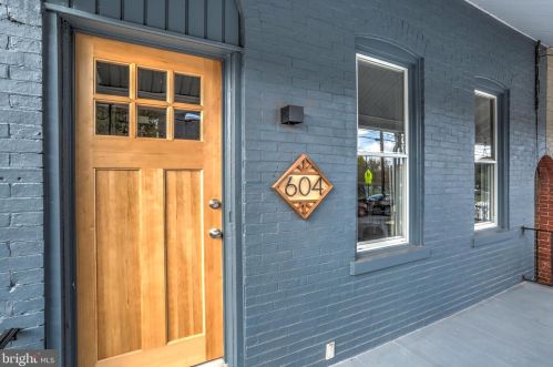 604 Mary St, Lancaster PA  17603-2819 exterior