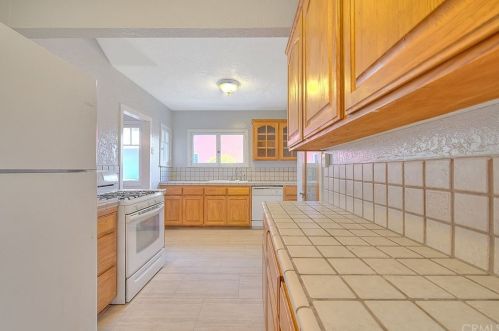 3160 Lime St, Riverside CA 92501-2930 exterior