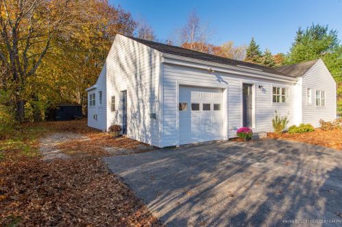 36 Sligo Rd, Yarmouth, ME 04096-8370
