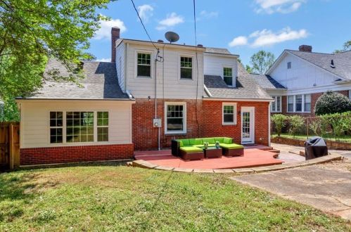 1370 Emory Rd, Atlanta GA  30306-2406 exterior