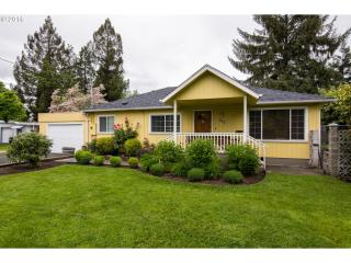 392 T St, Springfield OR  97477-2232 exterior