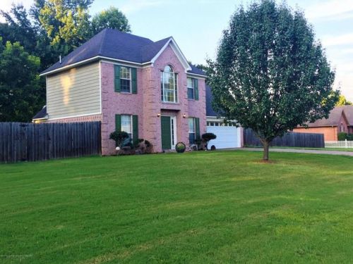 6560 Liberty Estates Dr, Walls, MS 38680-8840