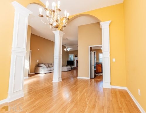 115 Dovecot Dr, Warner Robins, GA 31088-8541