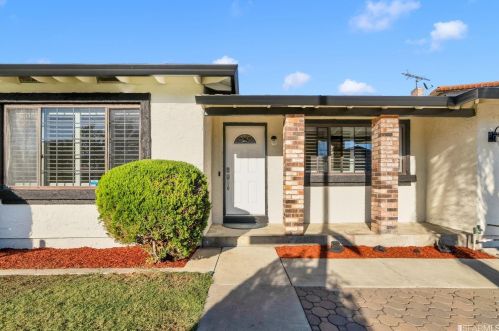848 Cape Flattery Pl, San Jose, CA 95133-1526