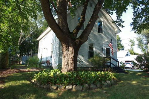 17 Mill St, Goffstown, NH 03045-1947