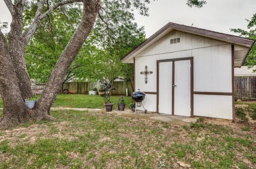509 Saddle Rdg Ln, Fort Worth TX  76179 exterior