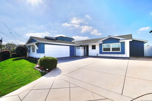 5806 Mott St, San Diego, CA 92122-3118