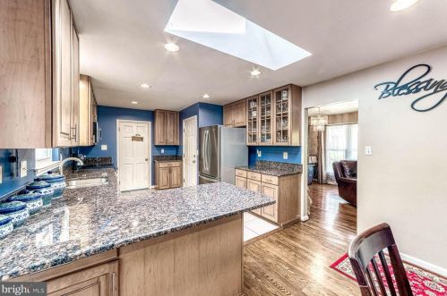 6310 Bridgeton Ct, Springfield, VA 22152-1302