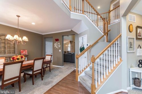 8 Toll Gate Ct, Erial, NJ 08081-5669