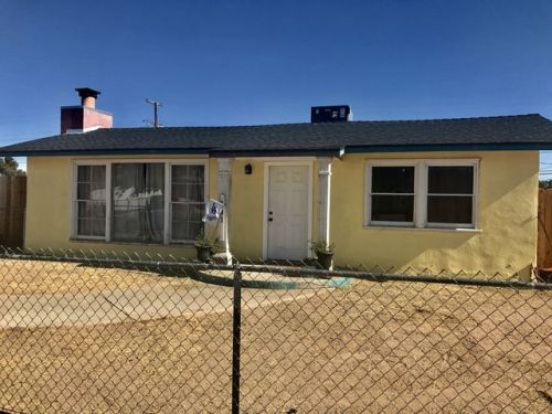231 Panamint Ave, Ridgecrest, CA 93555-3831
