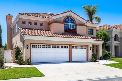 32 Salinas, El Toro, CA 92610-1861