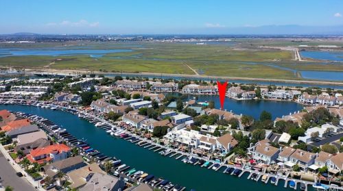 3561 Windspun Dr, Huntington Beach CA  92649-2027 exterior