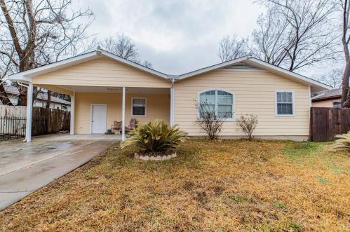 2910 Andrea Ln, Dallas, TX 75228-3510