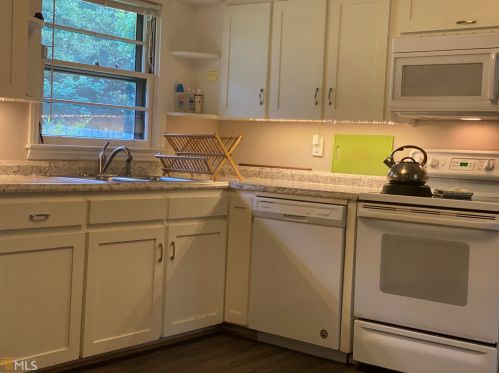 108 Smith St, Hartwell, GA 30643-7323