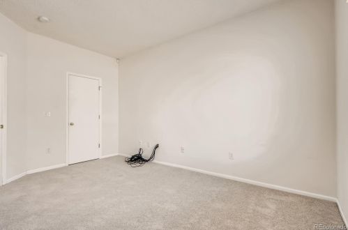 19494 58 Pl, Denver CO 80019-2027 exterior