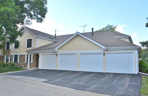 1166 Buckingham Ct, Wheeling, IL 60090-2438