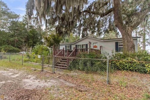 128 Mimosa St, Midway, GA 31320-4416