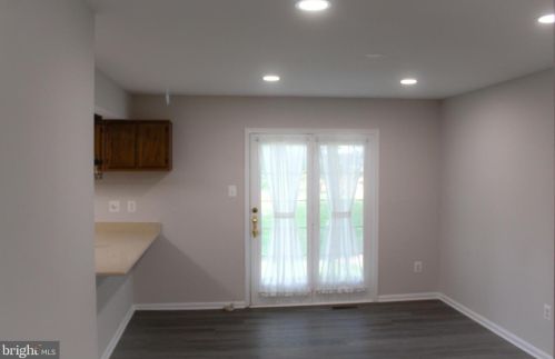 15034 Shamrock Ridge Rd, Silver Spring MD 20906-6107 exterior