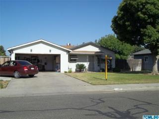 1566 Marion St, Tulare, CA 93274-6625