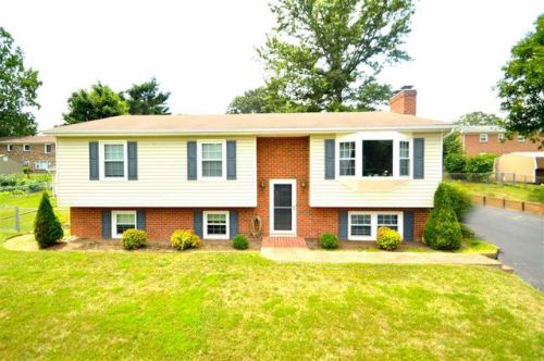 11 Kenwood Dr, Verona, VA 24482-2649
