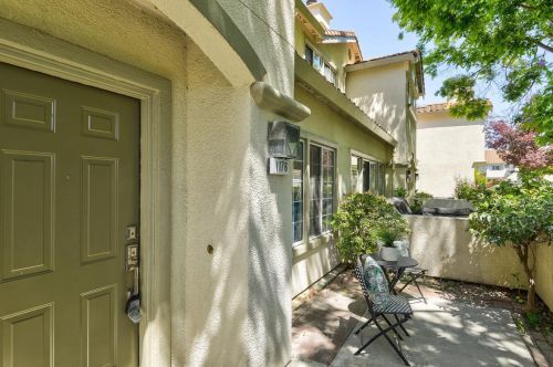 1176 Tea Rose Cir, San Jose, CA 95131-3556