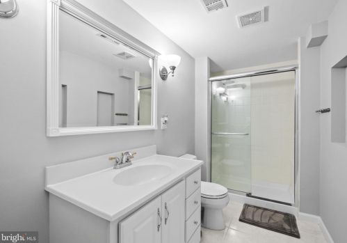 7305 Laurel Creek Ct, Springfield VA  22150-4912 exterior