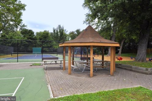 1903 Stratton Rd, Silver Spring MD 20910-1739 exterior