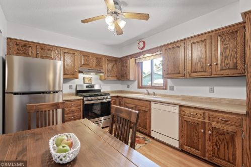 789 Heather Dr, Saint Paul MN  55126-3117 exterior