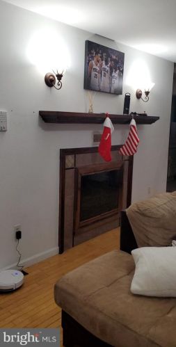 700 18th St, Philadelphia, PA 19146-1829