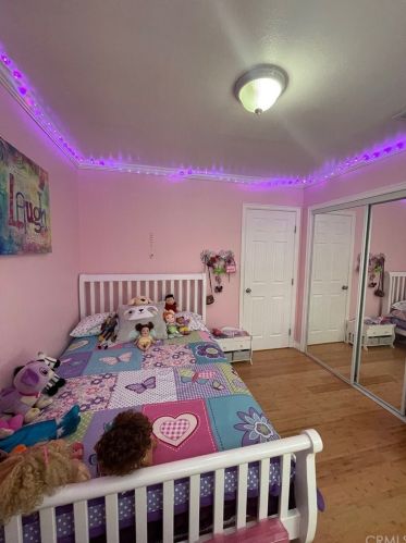 1426 Beacon Ave, Anaheim CA  92802-1718 exterior