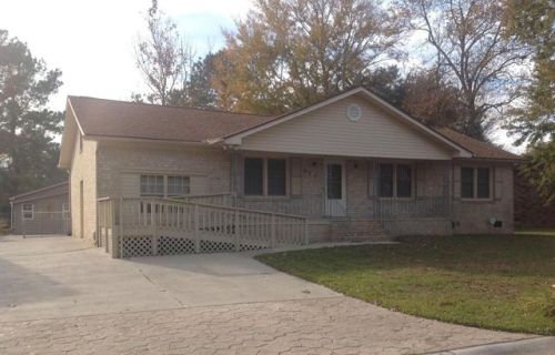 327 Salem Dr, Ladson, SC 29456-3230