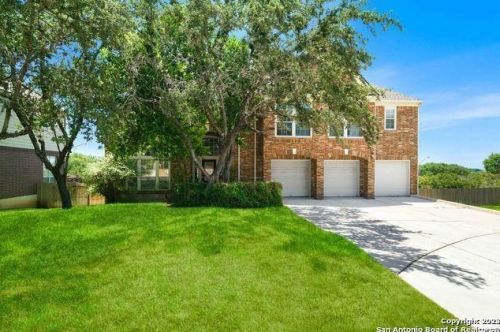 1746 Escada, San Antonio TX  78258-4532 exterior