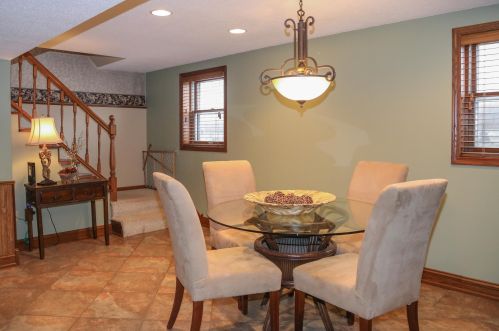1944 Greenbrier St, Saint Paul MN  55117-2214 exterior