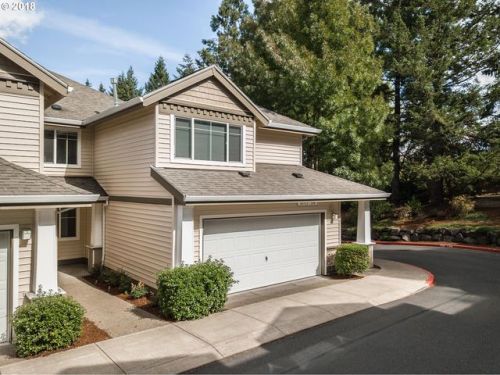 10715 Canterbury Ln, Portland, OR 97224-3860