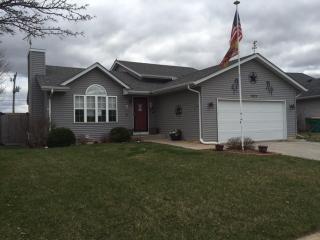 809 Nicholas Cir, Genoa, IL 60135-8188