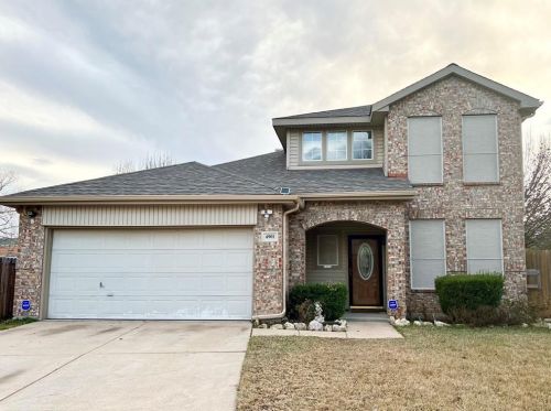4901 Prestwick Dr, Fort Worth, TX 76135-1418