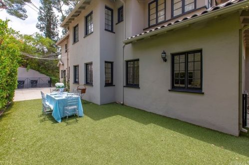 815 Mountain St, Glendale CA  91202-1037 exterior