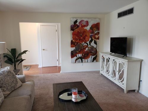 9513 Dogwood Dr, Hammond IN  46321-3708 exterior