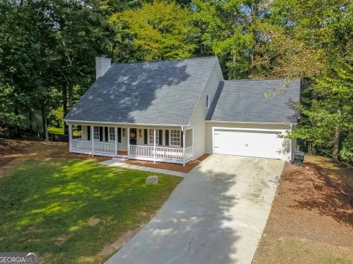 5085 Logans Run, Loganville, GA 30052-2835