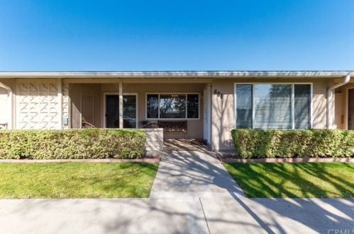1781 Sunningdale Rd, Seal Beach, CA 90740-8509