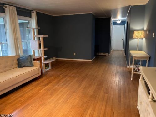47 Walnut St, Wantage, NJ 07461-2539
