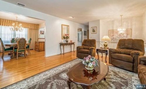 23 Meadow Ln, Hackettstown NJ  07840-4115 exterior