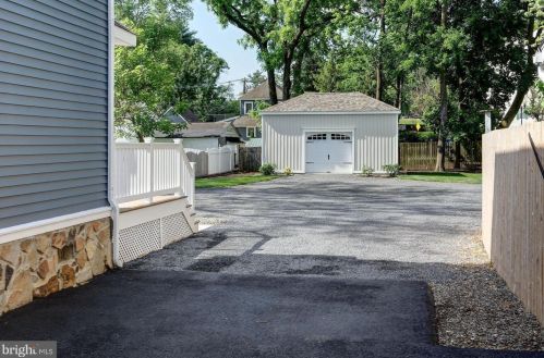 154 Ellis St, Tavistock NJ 08033-1827 exterior