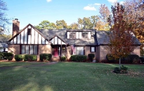 2402 Doublegate Dr, Albany, GA 31721-9239