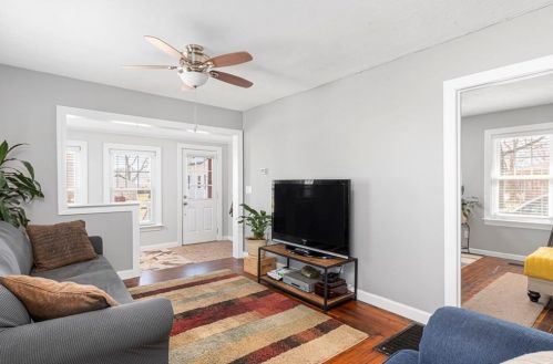 187 Wendell Rd, Warwick, RI 02888-1858