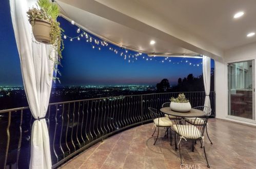 11832 Cir Dr, Whittier CA 90601-2352 exterior