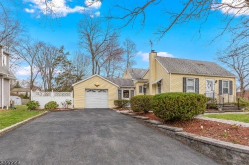 92 Ridgedale Ave, Cedar Knolls, NJ 07927-1618