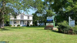 27 Chapel Hollow Rd, Afton, VA 22920-3132
